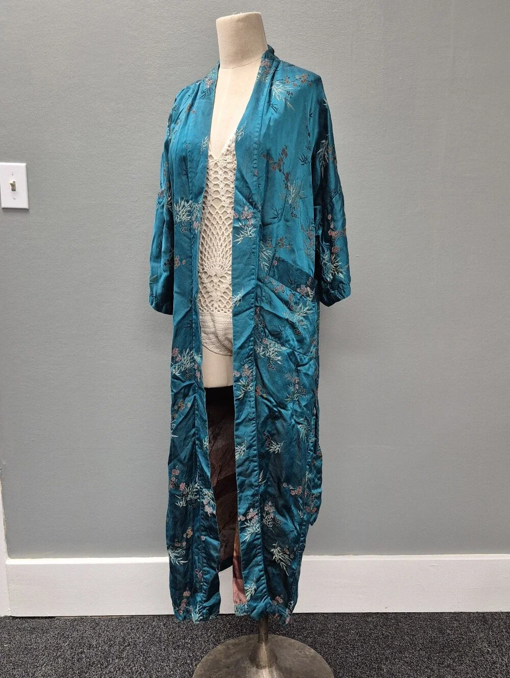 Flying Squirrel Vintage Teal Floral Rayon Kimono Robe - Small